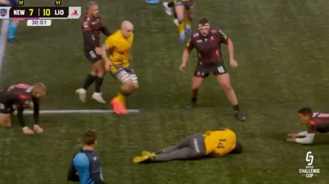 Christian Wade KO Video after high tackle during Newcastle debut