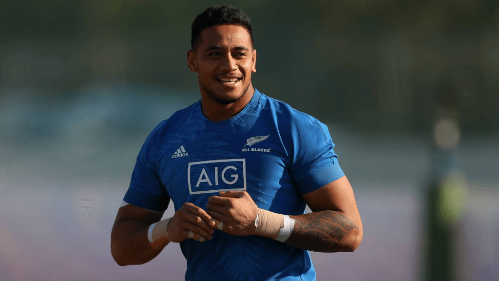 Shannon Frizell Training with All Blacksas  rugby switching nations talk increases