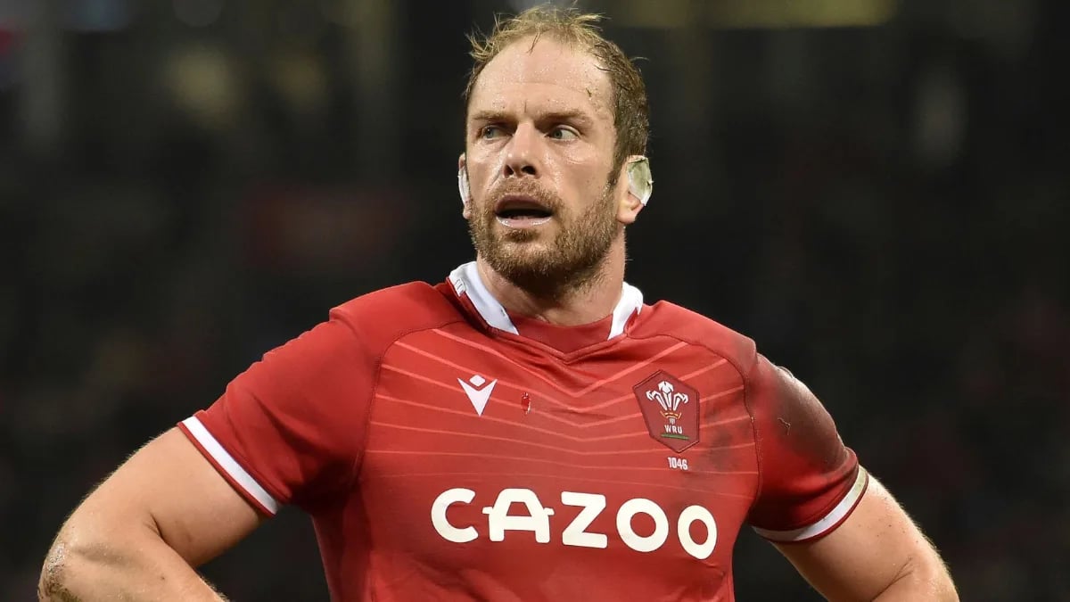 Alun Wyn Jones joins Ospreys board as licence fight nears