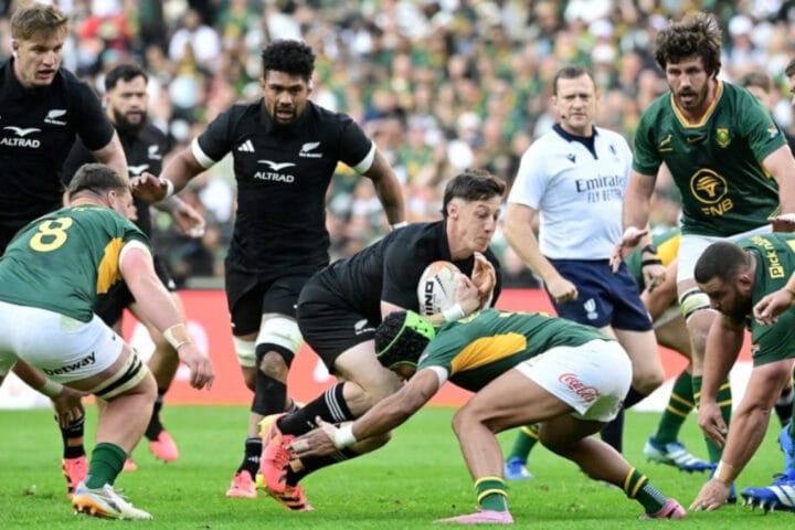 All Blacks Player Ratings: New Zealand beat South Africa 33-16 in the first Test of Rugby's Greatest Rivalry at Ellis Park, scoring five tries to one, and the ratings below carry an oddity for a side that won by 17 points: the starting front row does not get out of the fours.