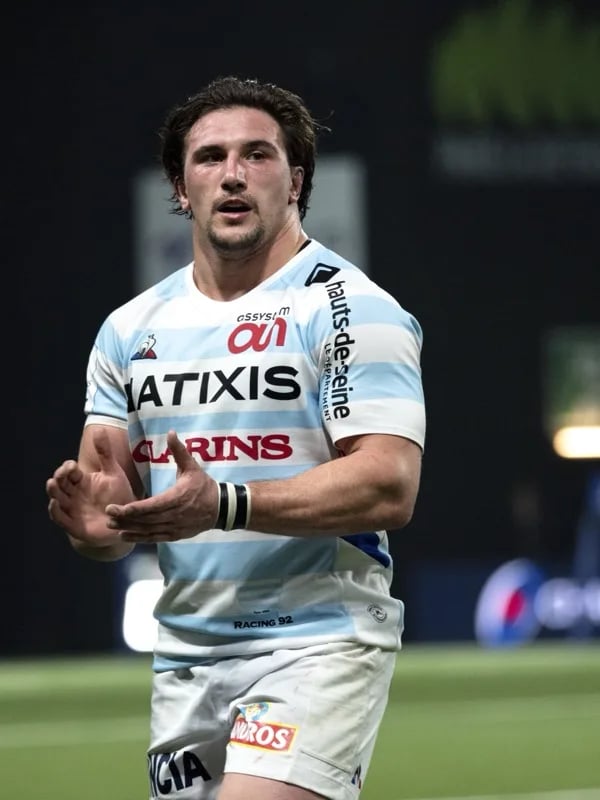 Camille Chat, Hooker for Lyon