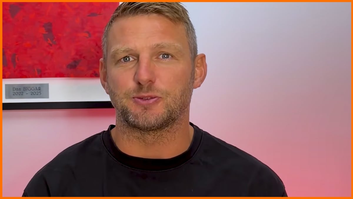 Dan Biggar Has Worked Out The All Blacks Attack Structure. The Answer Is A Shorter Pass.