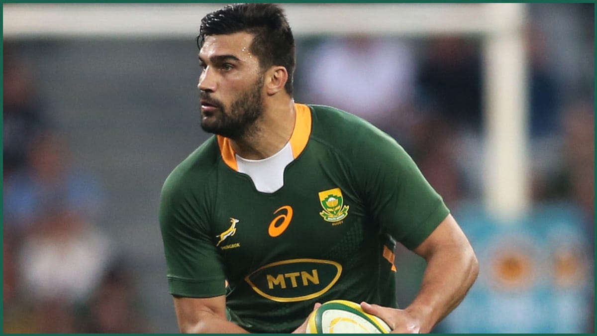 Damian de Allende carrying for the Springboks, rated one of the best centres in the world by Ben Youngs