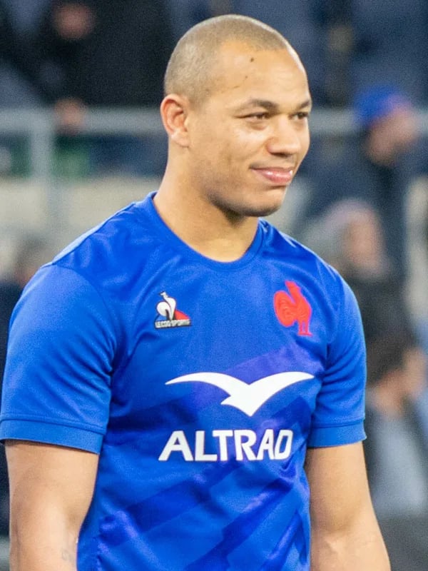Gael Fickou, Centre