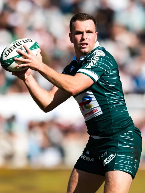 Joe Simmonds, Fly-half for Pau