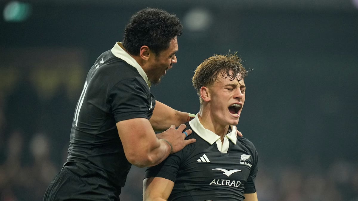 Ruben Love kept the jersey through a Springboks pack. Now he has to keep it from Richie Mo'unga