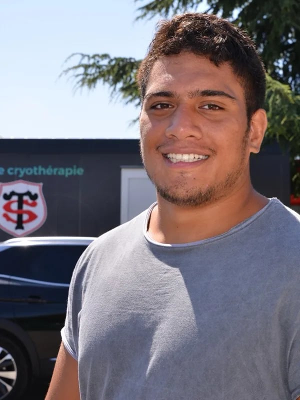Selevasio Tolofua, Number 8 for Clermont