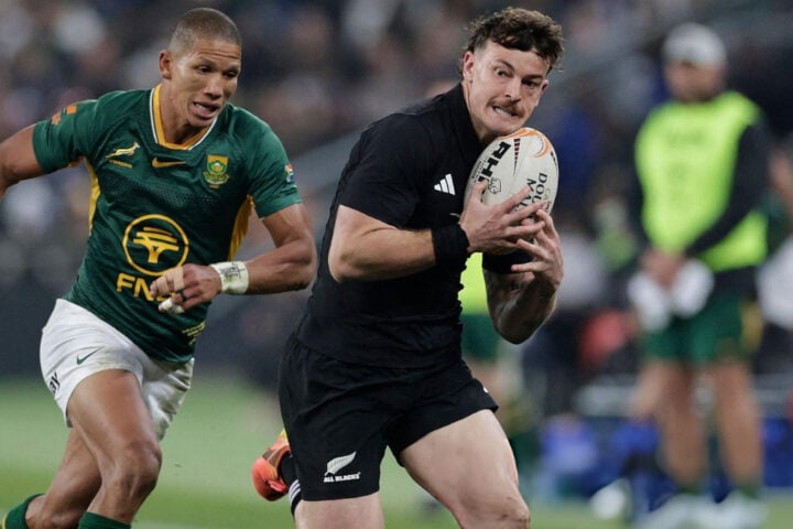 Leroy Carter missed the tackle for Jesse Kriel's try in Soweto. Dave Rennie says his wing was defending high by design, and named the misses nobody clips.