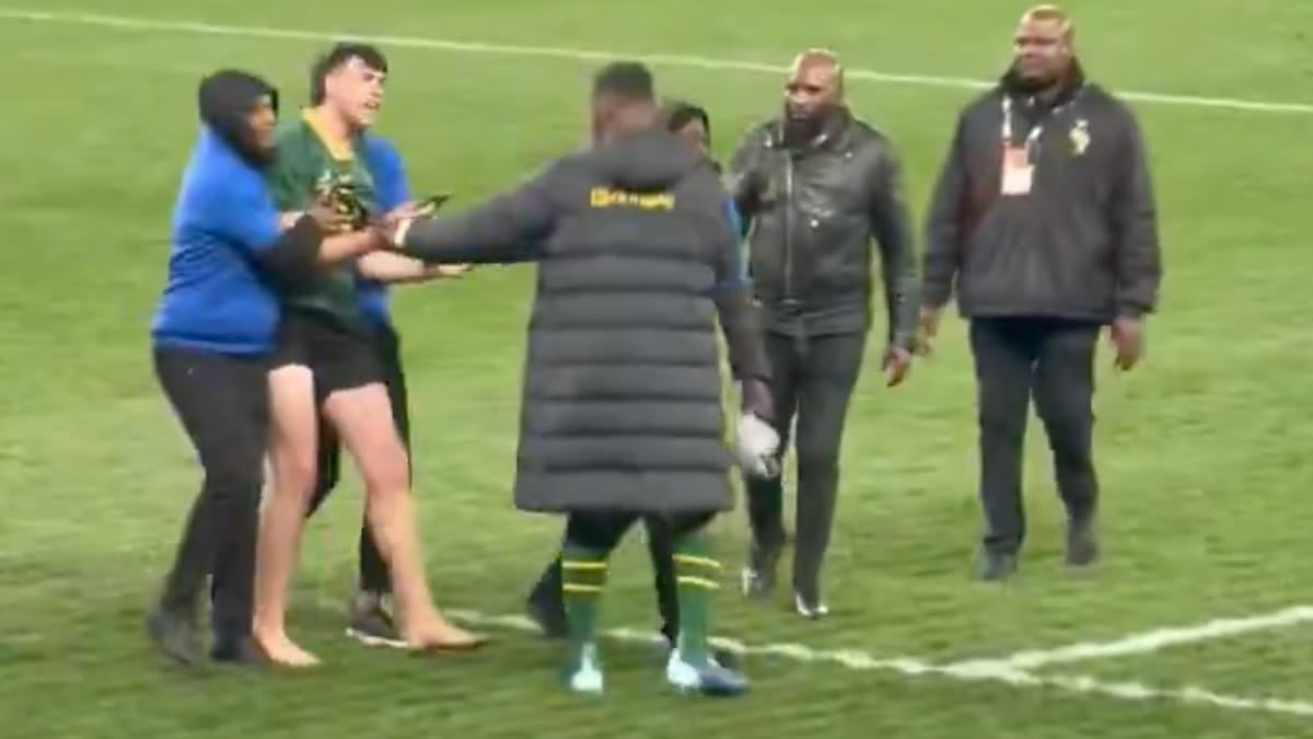 Siya Kolisi Pitch Invader: Security Tackled The Fan At FNB Stadium. The Captain Stepped In, Then Gave The Next One His Shorts.