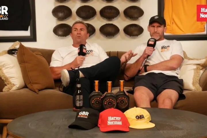 Justin Marshall, former All Blacks halfback, explaining the All Blacks turnover problem beside Kieran Read on The Good, The Bad & Rugby ANZ